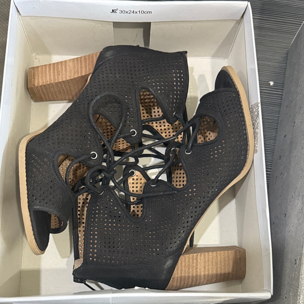 Report Black Perforated Heeled Boots